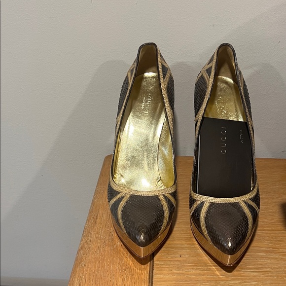 Gucci Shoes - Gucci Women's Gold and Brown Heels